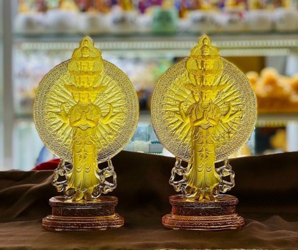 Thác Khói Xông Trầm Hương Chảy Ngược (thác Khói Chảy Xuống Từ Trên Núi), Ms 00003